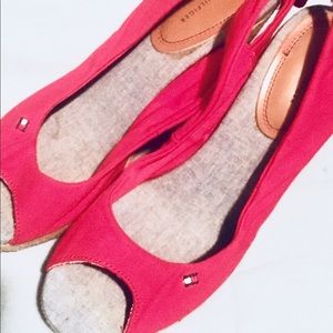 TOMMY HILFIGER RED CANVAS SLINGBACK